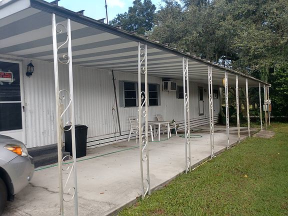 3rd image of 6620 Pecan Dr