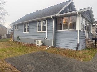 6 North St, Albany, NY 12205