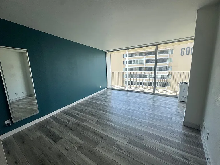700 E Ocean Blvd #1401 — Photo 8