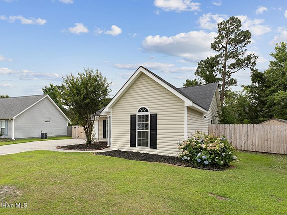 4th image of 10025 Birch Place