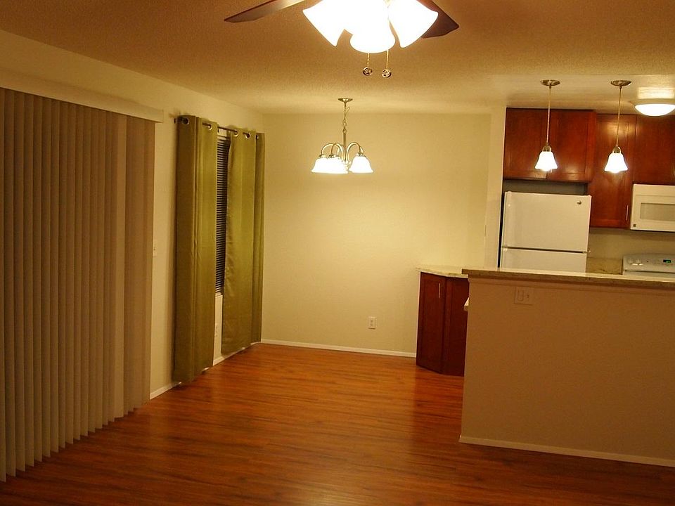 1st image of 16225 NE 12th Ct APT F84