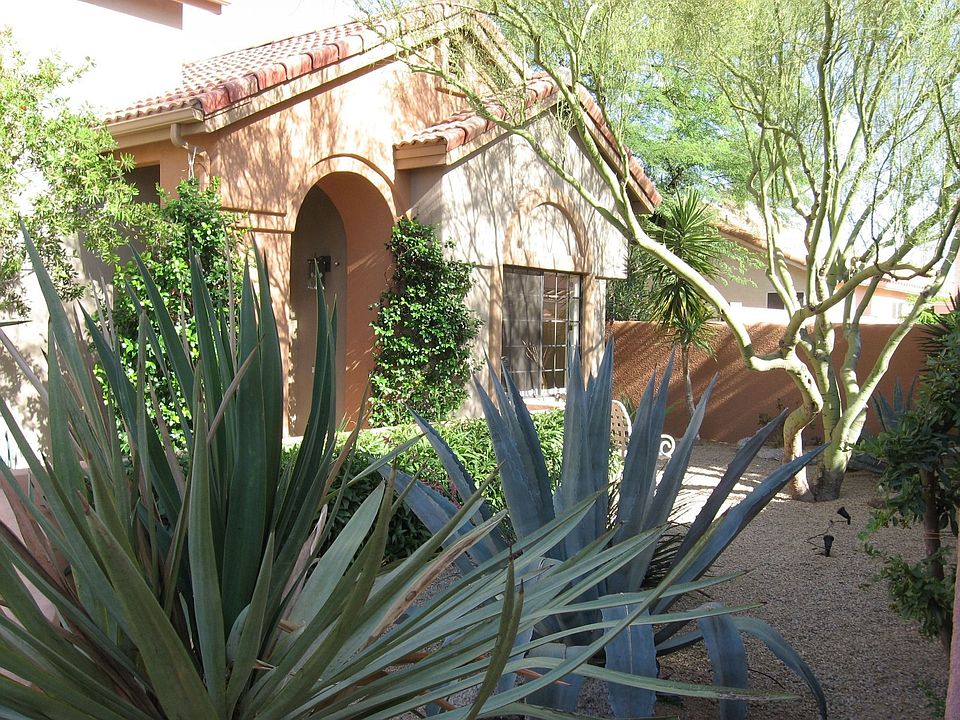 Courtyard Entry