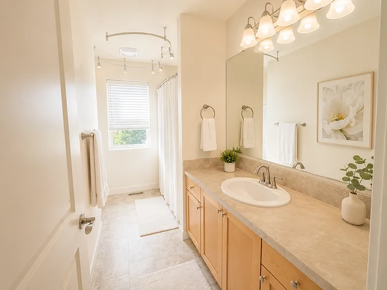 16956 SW 134th Ter — Photo 5