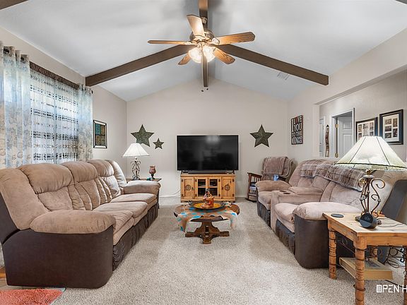4th image of 206 N Cypress Ave