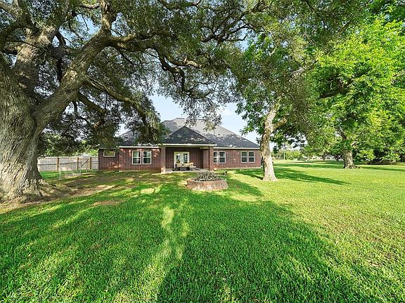 5th image of 2538 Lakeside Drive