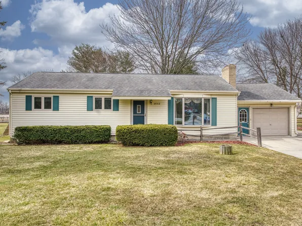2132 S Elms Rd, Swartz Creek, MI 48473