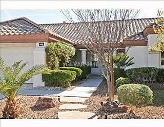 3rd image of 9633 Buckhorn Dr