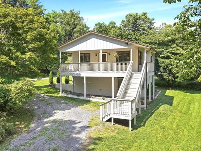 28 Worlds End Ln, Linden, VA, 22642