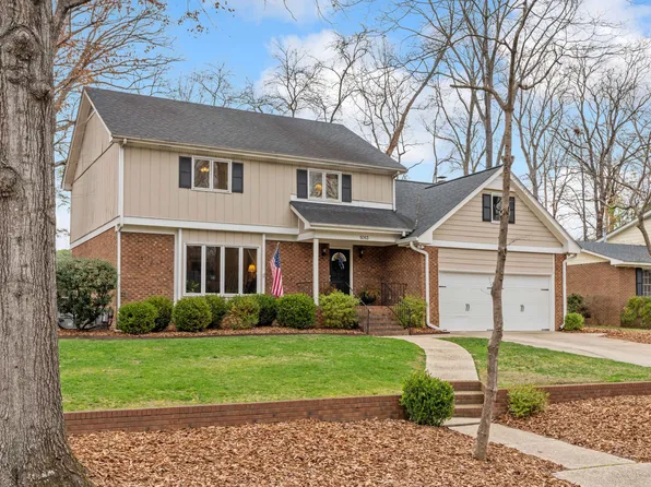 1013 Hemingway Dr, Raleigh, NC 27609