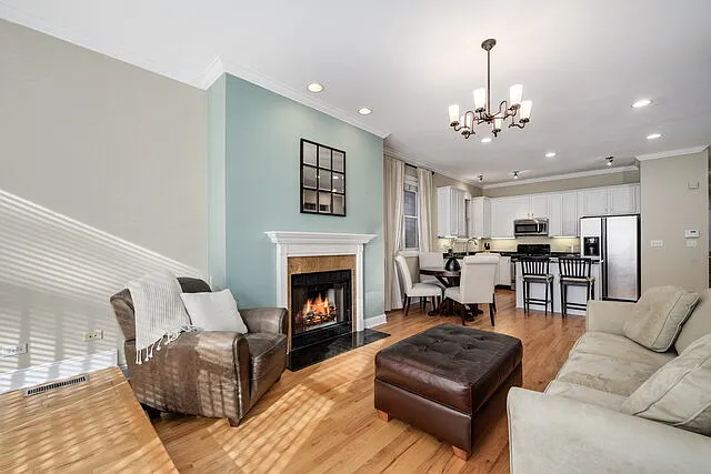 2512 W Thomas St #1 — Photo 4