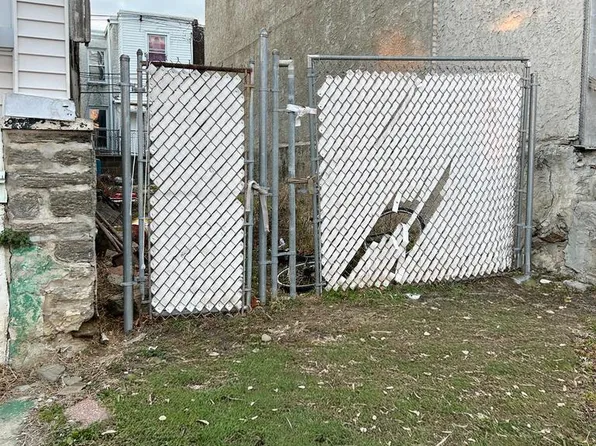 4812 N Franklin St, Philadelphia, PA 19120