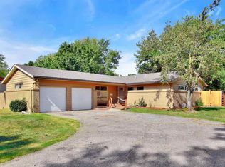 1075 Patricia St, Wichita, KS 67208