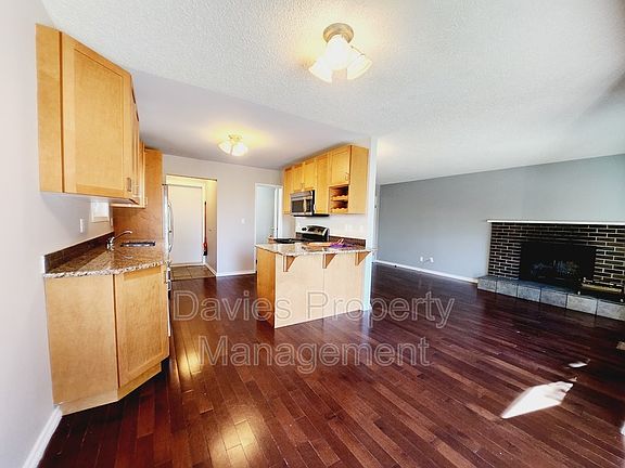 5th image of 1914 108th St NW