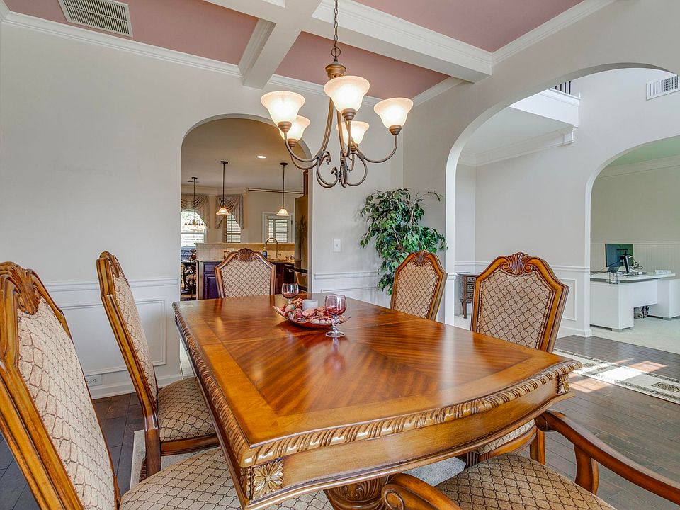 1st image of 631 Twisted Oak Ct