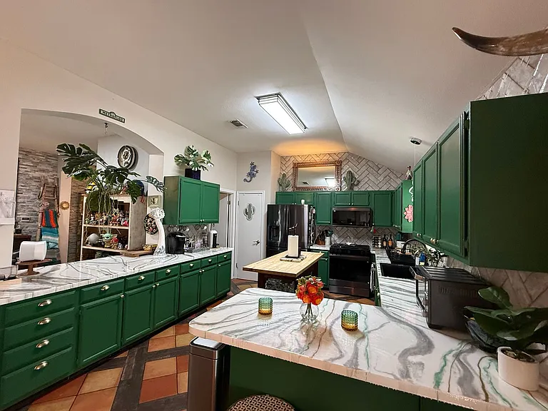 5838 Manchester Ln — Photo 7