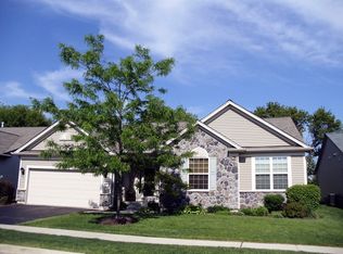 601 Tuscan View Dr, Elgin, IL 60124