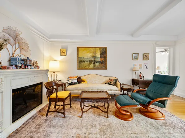 41 West 72nd Street image 1 of 14