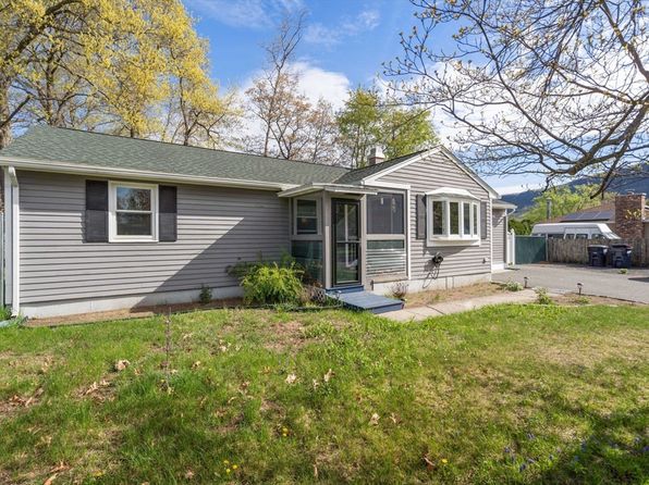 14 Melinda Ln, Easthampton, MA 01027