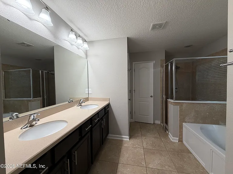 1892 High Prairie Ln — Photo 16