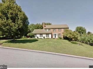 721 Woodhall Dr, Willow Street, PA 17584