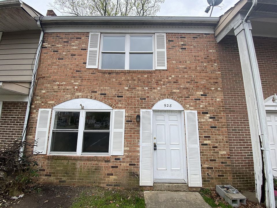 1st image of 928 Bellows Ave