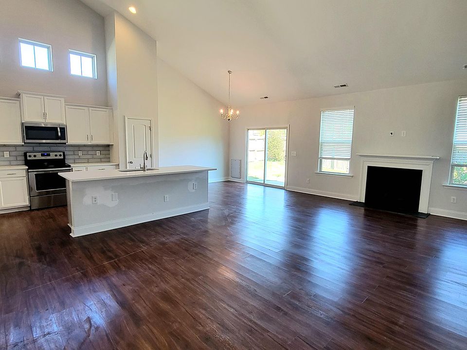 1st image of 932 Leatherstone Ln