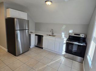 22 N Woodford St #3, Worcester, MA 01604