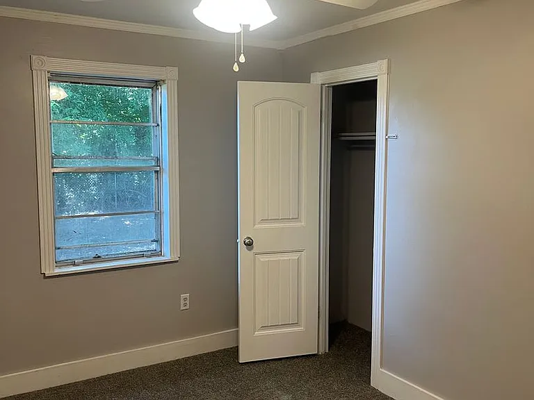 610 N Fir St — Photo 20