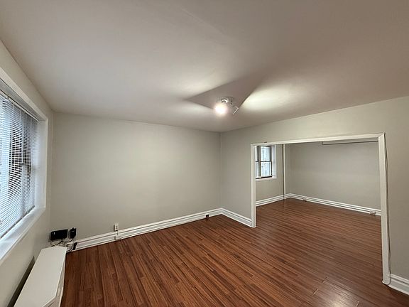 5th image of 1926 W 11th St Floor 1