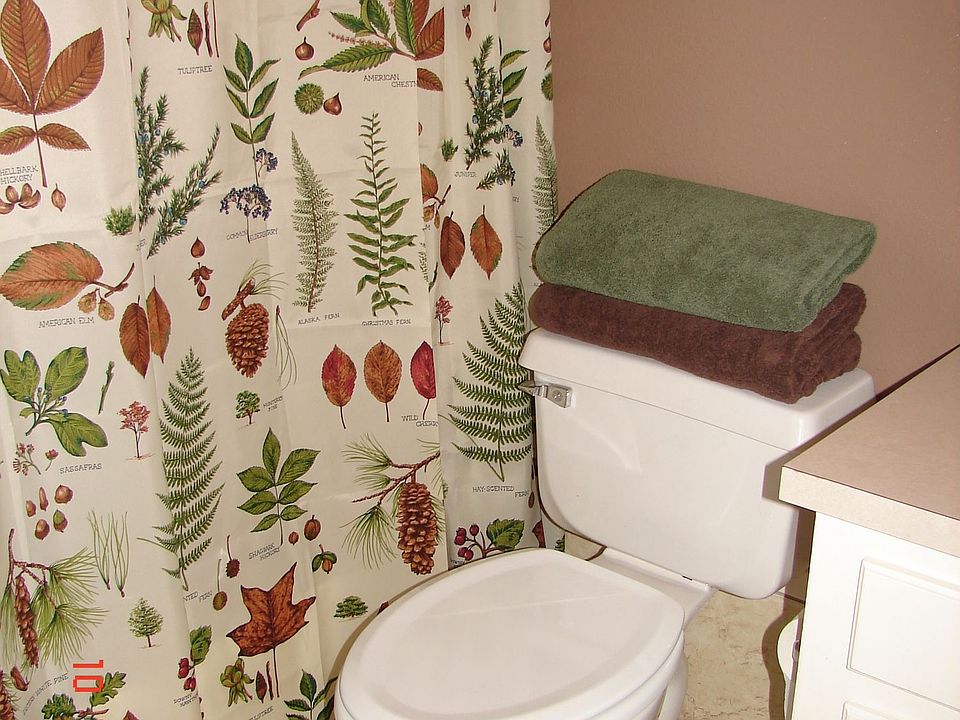 hall bathroom on main floor