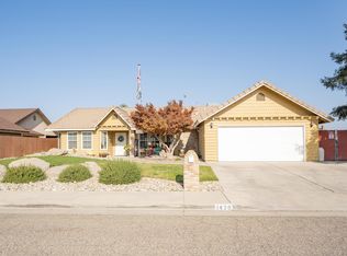 1420 W Median Ct, Porterville, CA 93257