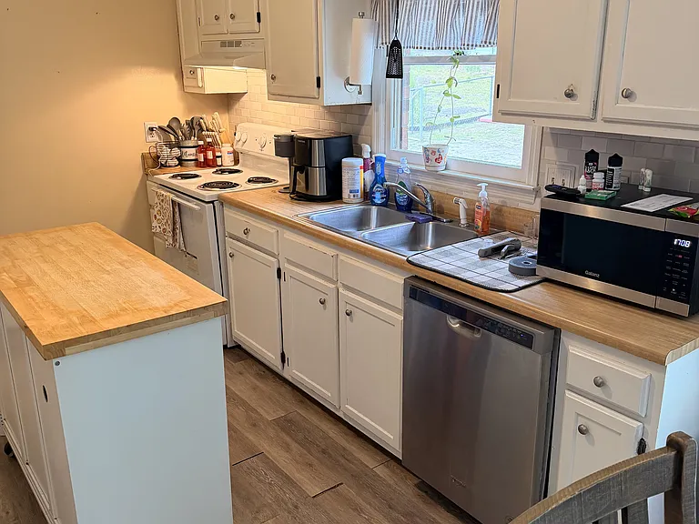 6632 Suga Cir — Photo 4