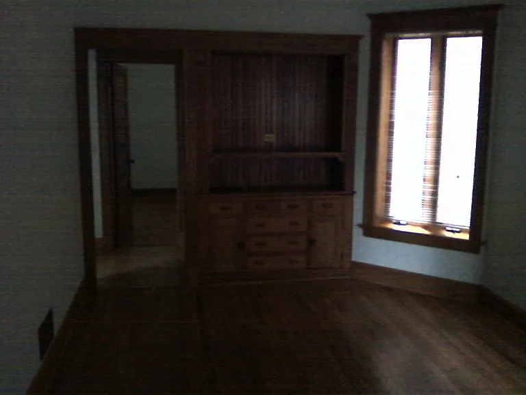 640 W 35th St #1 — Photo 2