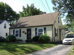 11 Arrow Ave, Warwick, RI 02886