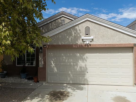 2nd image of 2851 Merlot Dr SW