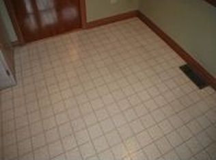 7537 W Ivy Ln, New Palestine, IN 46163