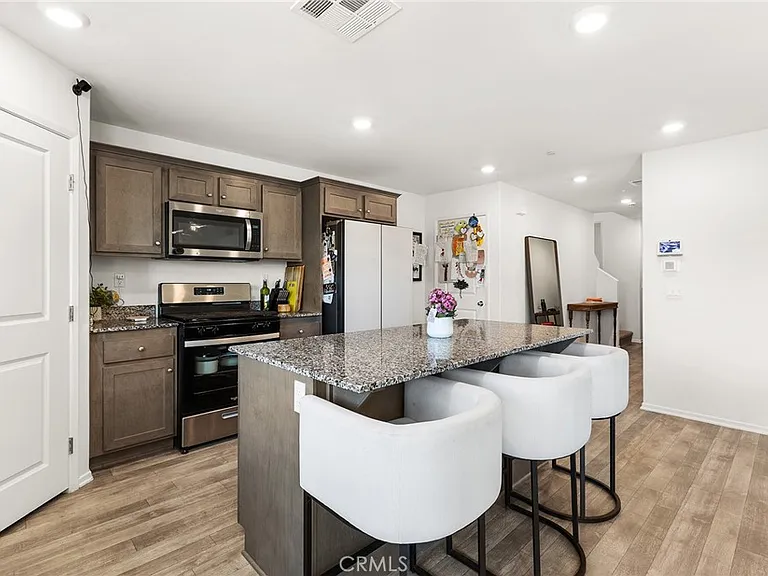 30851 Le Baron Ct — Photo 8