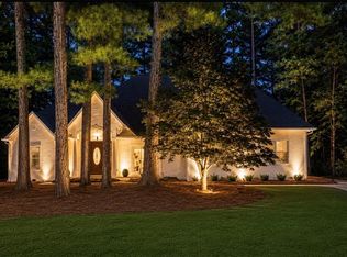 808 Muirfield Ct, Woodstock, GA 30189