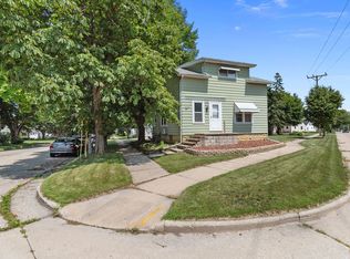 1020 E Randall Ave, Appleton, WI 54911