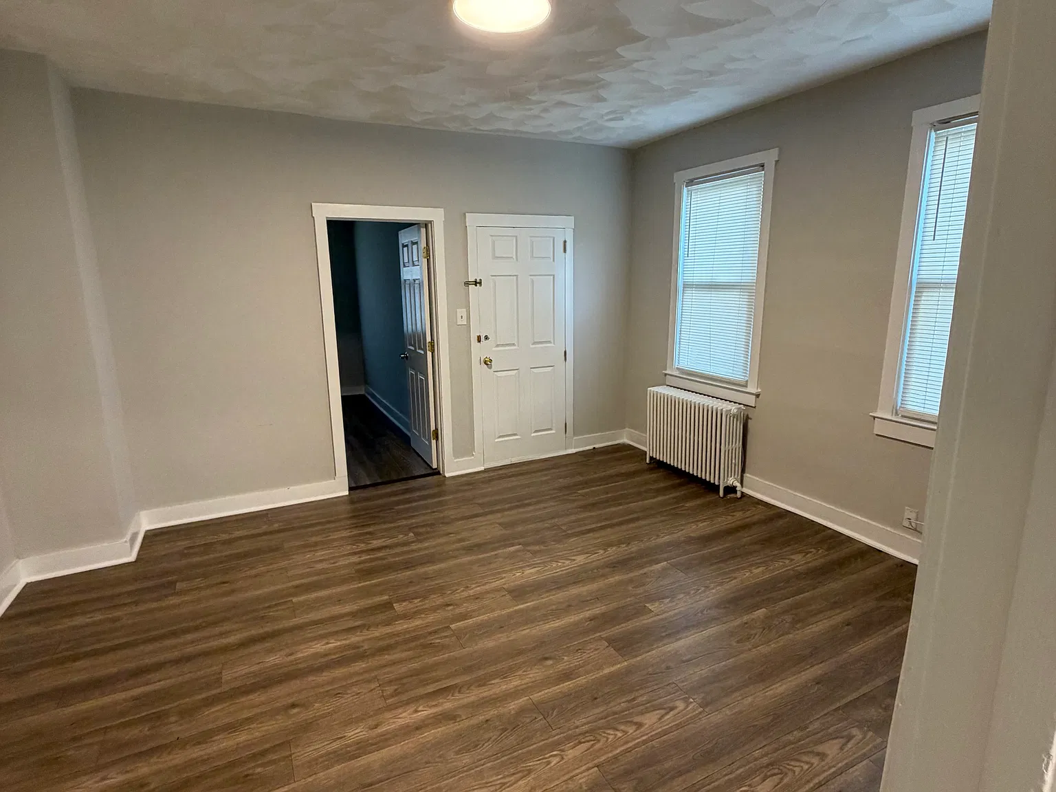 2 bed, 1000 sqft, $1,950 — Photo 4