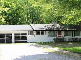 2420 N Raymond Rd, Midland, MI 48642