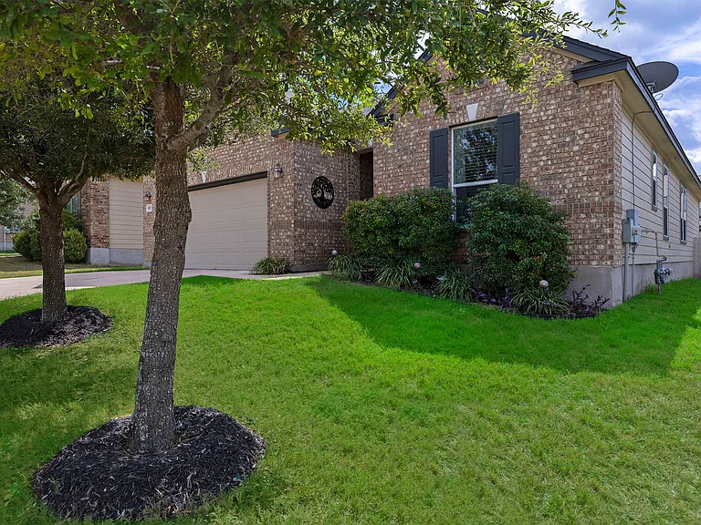 5817 Sardinia Dr — Photo 60