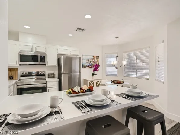 7933 Decker Canyon Dr Unit 202, Las Vegas, NV 89128