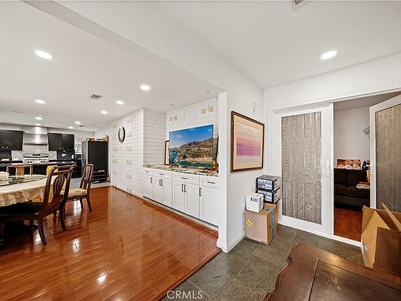 5th image of 1454 Ameluxen Ave