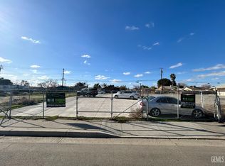 210 Dr Martin Luther King Jr Blvd, Bakersfield, CA 93307