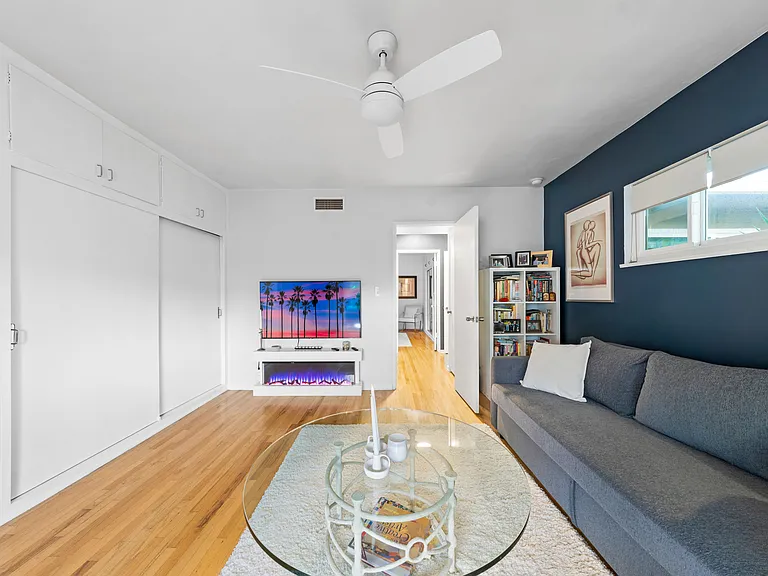 1330 N Crescent Heights Blvd #16A — Photo 12