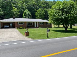 2422 Royalton Rd, Salyersville, KY 41465
