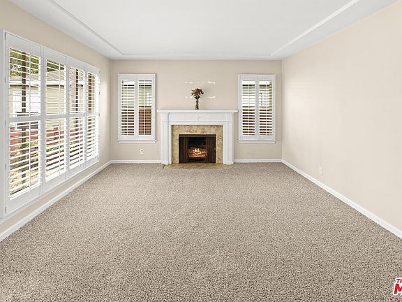3rd image of 4051 Minerva Ave