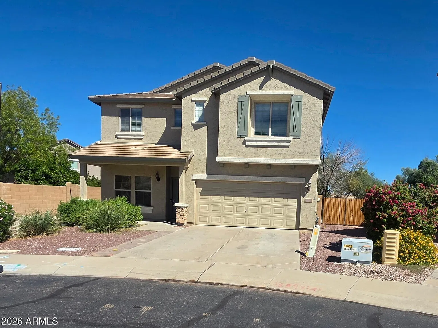 3 bed, 2.5 bath, 2234 sqft, $2,400 — Photo 1