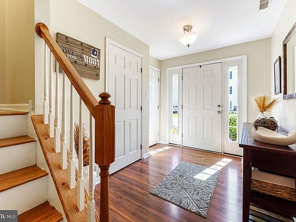 4th image of 129 Larose Dr #129